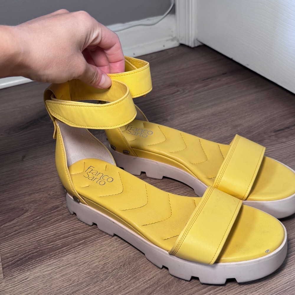 Franco Sarto Umbria Yellow Platform Sandal Lug Sole Bright Artsy Unique Funky 10